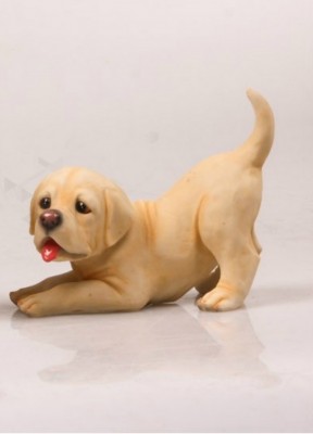 Labrador 18 cm knielend